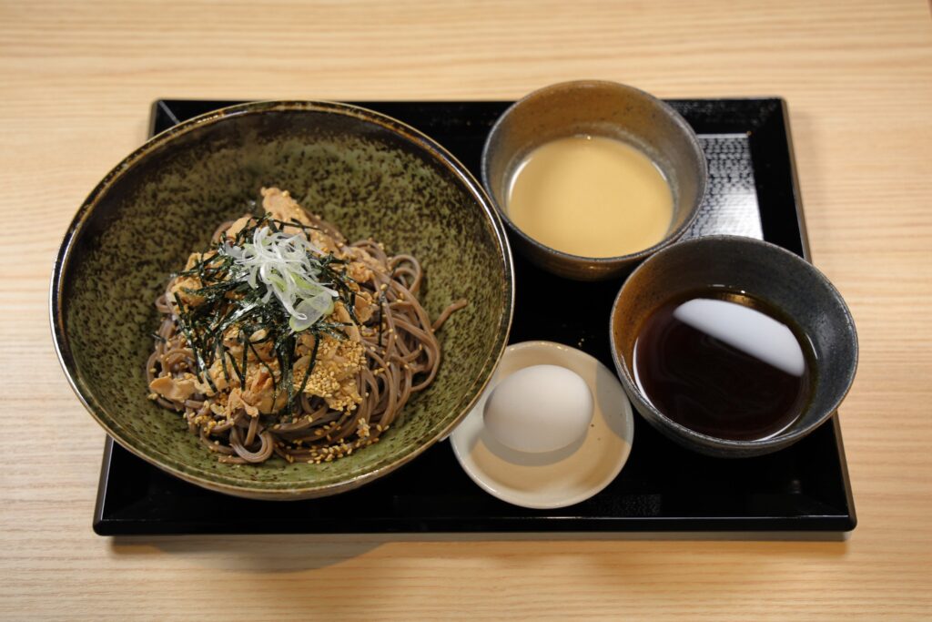味わいラー油つけ汁肉そば